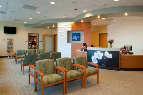 Luminis Health Breast Center Annapolis, Lobby